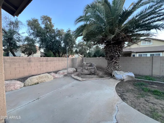 $2,400 | 1961 East Shannon Street, Gilbert, AZ 85295