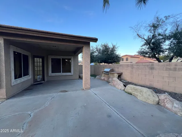 $2,400 | 1961 East Shannon Street, Gilbert, AZ 85295