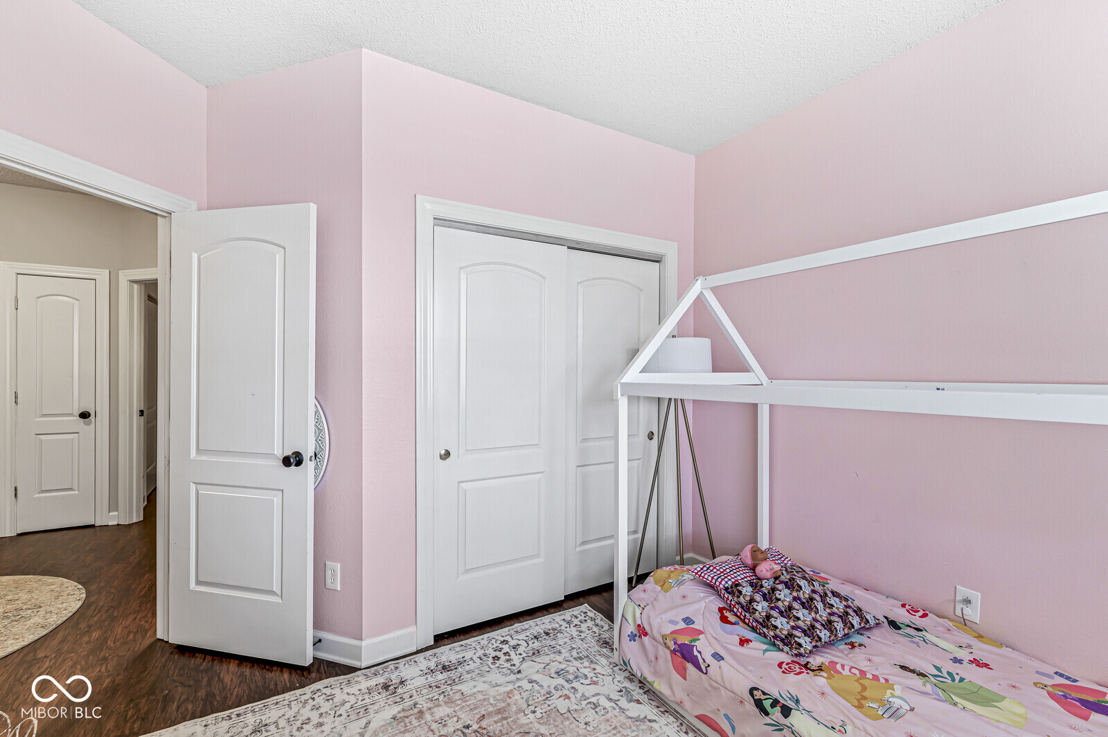 8315 Garden Ridge Road Indianapolis, IN 46237 - Photo 6 of 35 Gallery Image 6