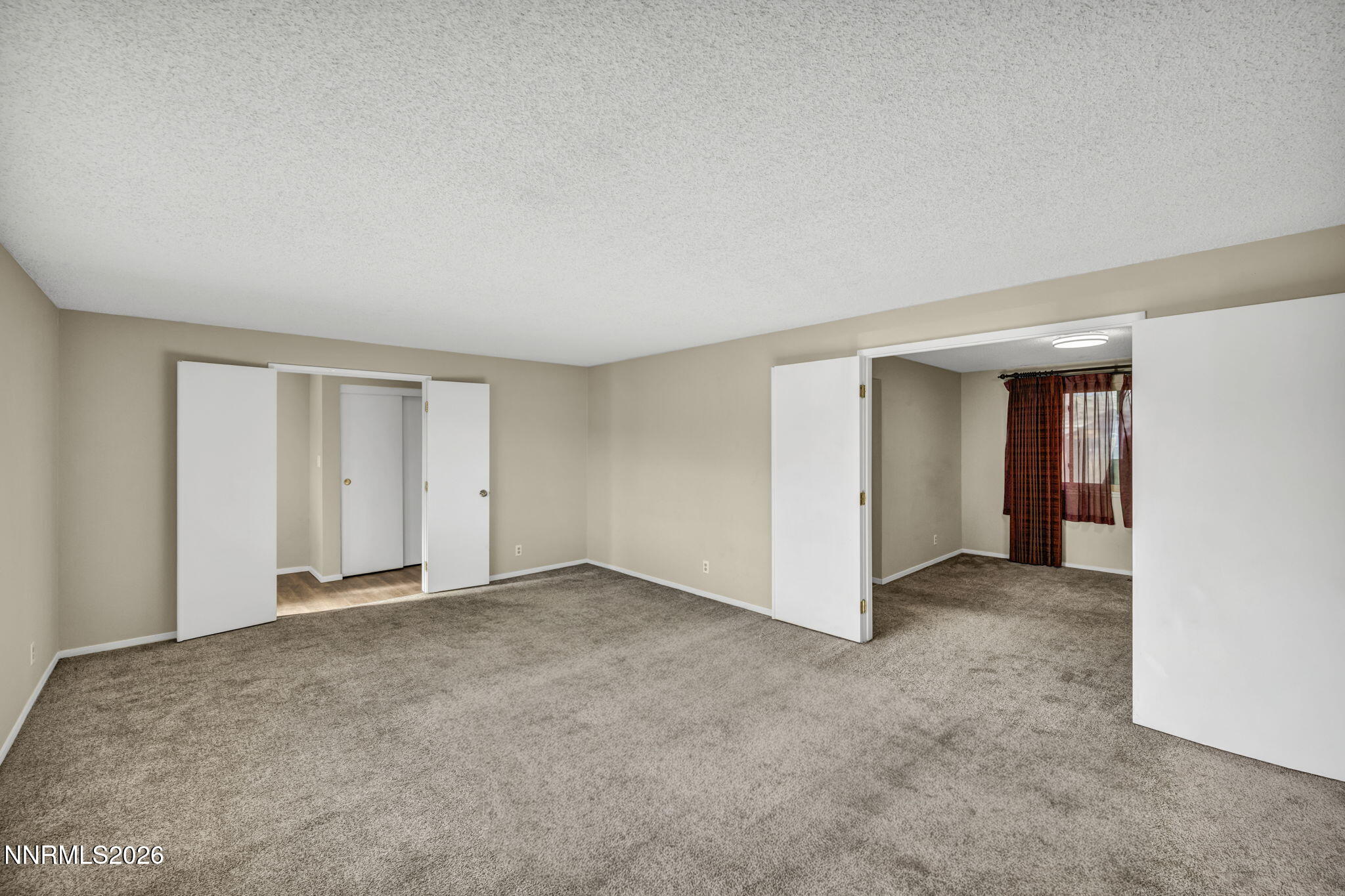 2965 Santa Ana Drive Reno, NV 89502 - Photo 8 of 38 Living room