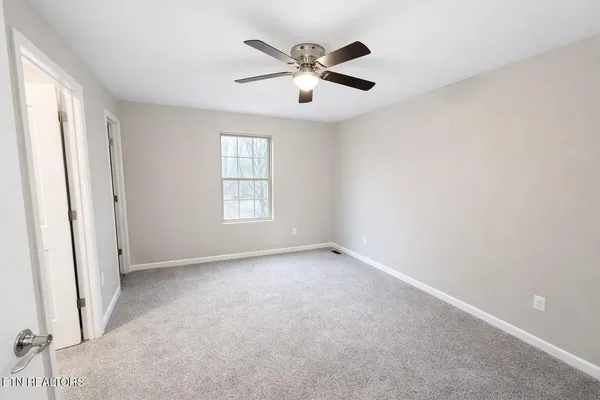 $308,000 | 503 Hillcrest Street, Clinton, TN 37716