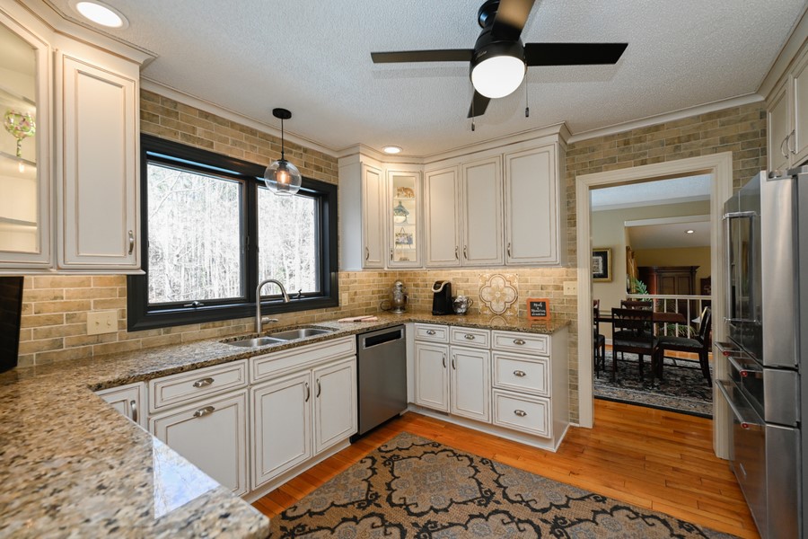 21 East Summit Drive Ware Shoals, SC 29692 - Photo 10 of 38