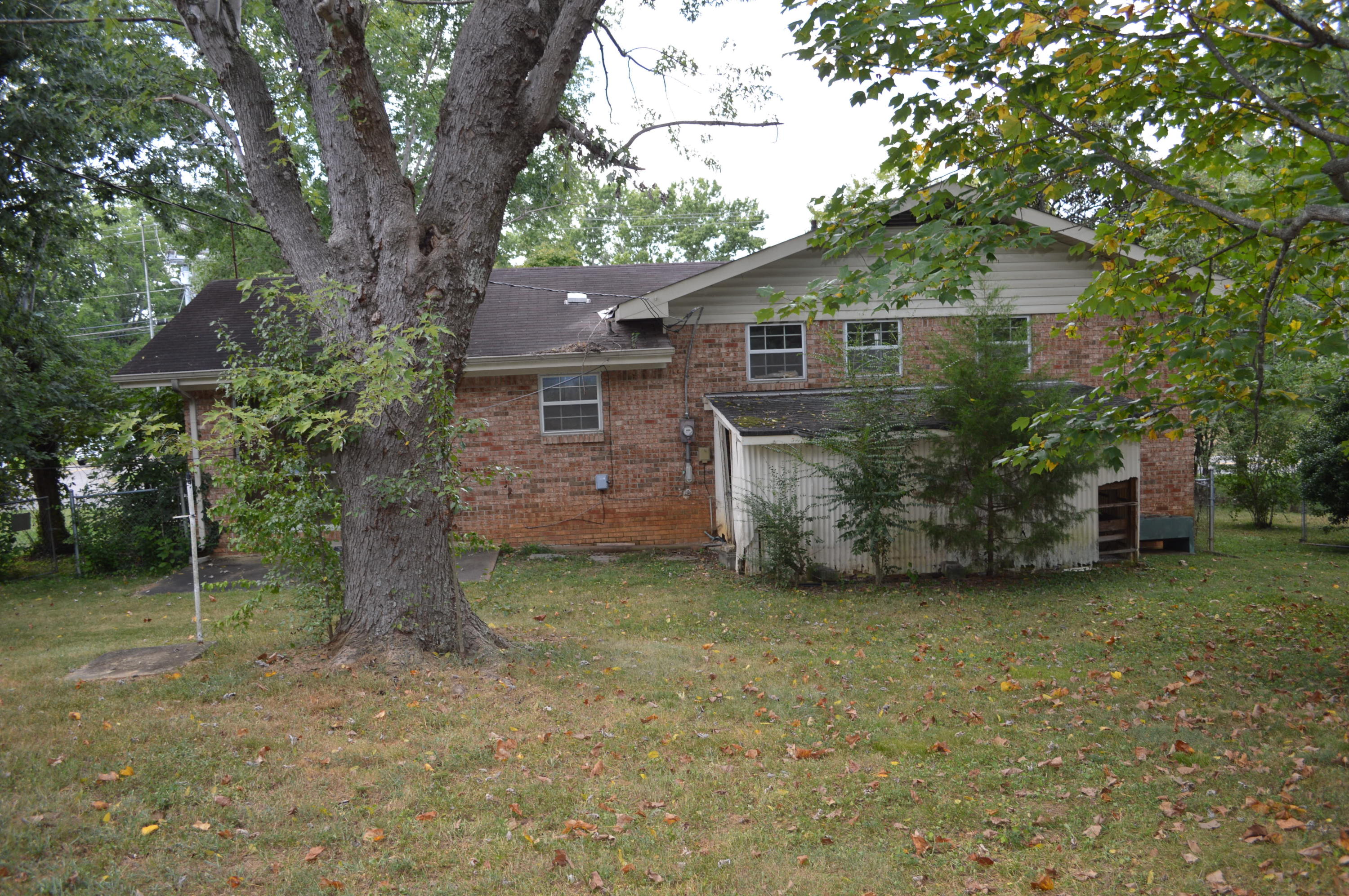 2502 Jenkins Road Chattanooga, TN 37421 - Photo 4 of 14 Back