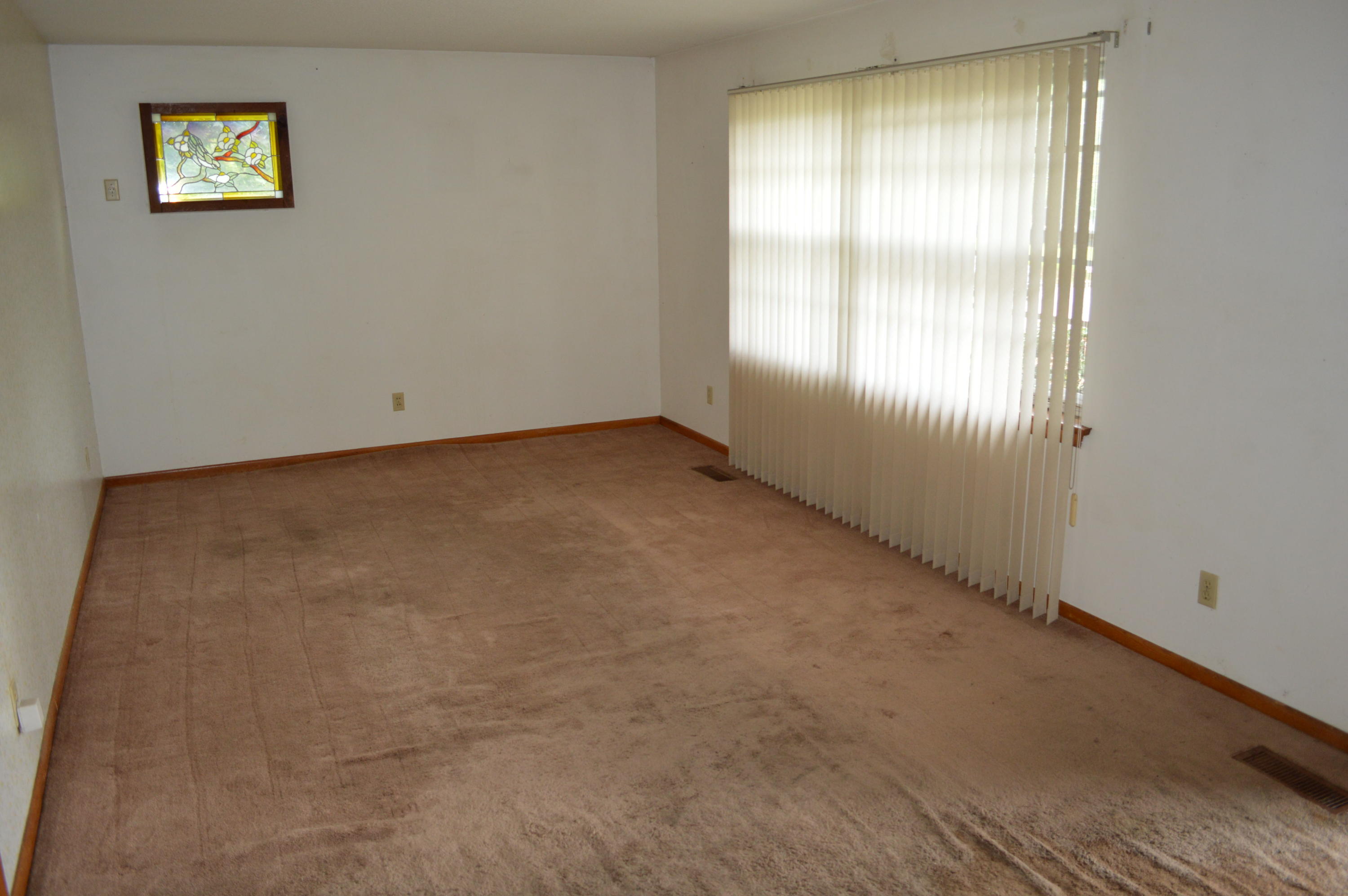 2502 Jenkins Road Chattanooga, TN 37421 - Photo 8 of 14 Living
