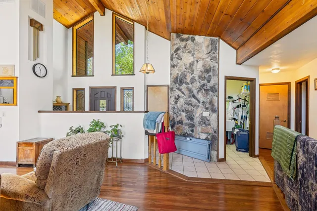 a view of a dinning tables and chairs in patio