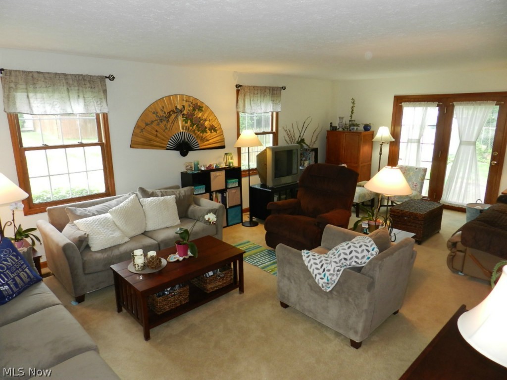 6090 Ridgeview Boulevard North Ridgeville, OH 44039 - Photo 11 of 25