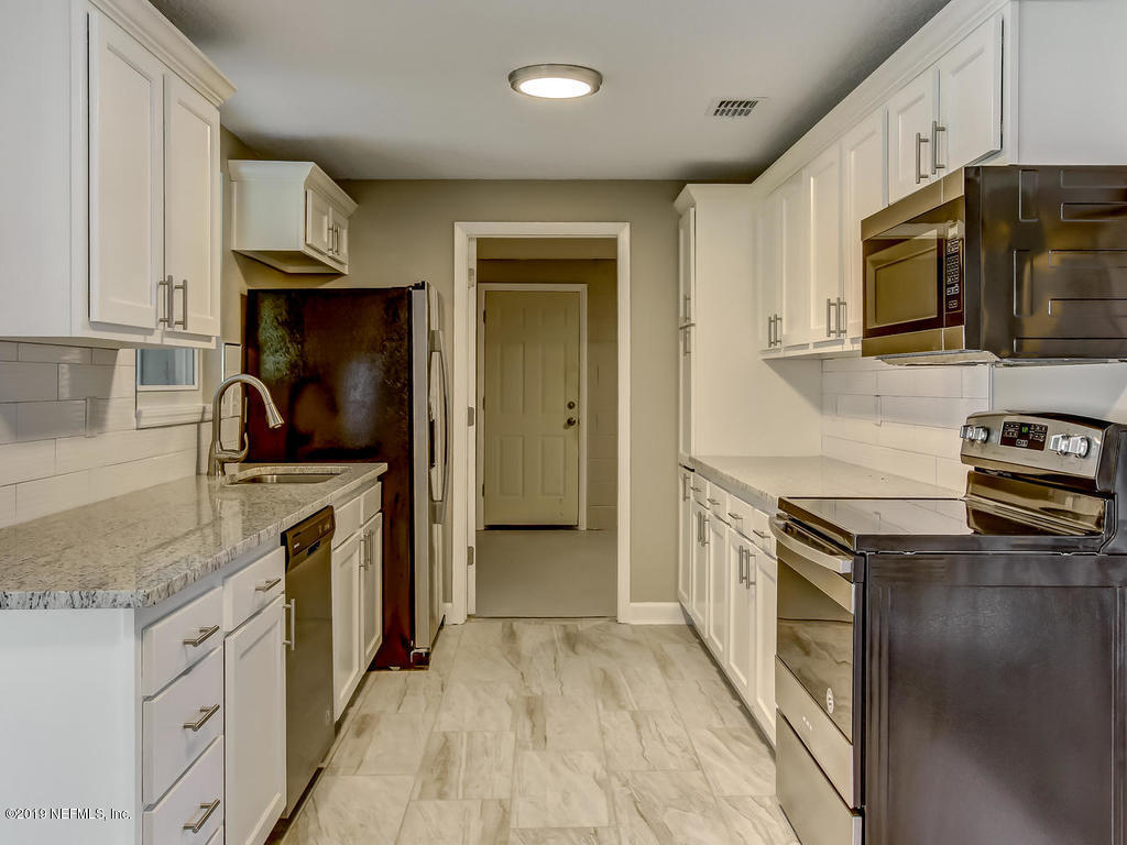 2630 Spring Lake Road Jacksonville, FL 32210 - Photo 16 of 36 2630 Spring Lake Rd-017-33-Kitchen-MLS_S