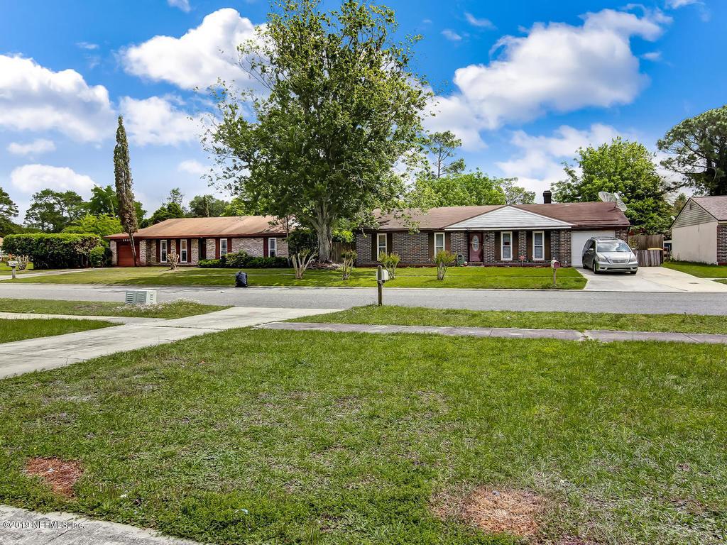 2630 Spring Lake Road Jacksonville, FL 32210 - Photo 6 of 36 2630 Spring Lake Rd-007-4-Front Yard-MLS