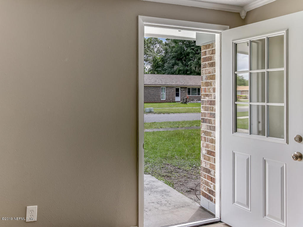 2630 Spring Lake Road Jacksonville, FL 32210 - Photo 8 of 36 2630 Spring Lake Rd-009-9-Foyer-MLS_Size