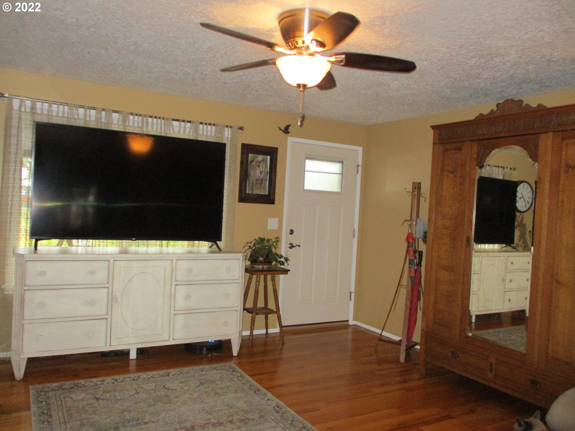 2216 Umpqua Road Woodburn, OR 97071 - Photo 3 of 21 Gallery Image 3