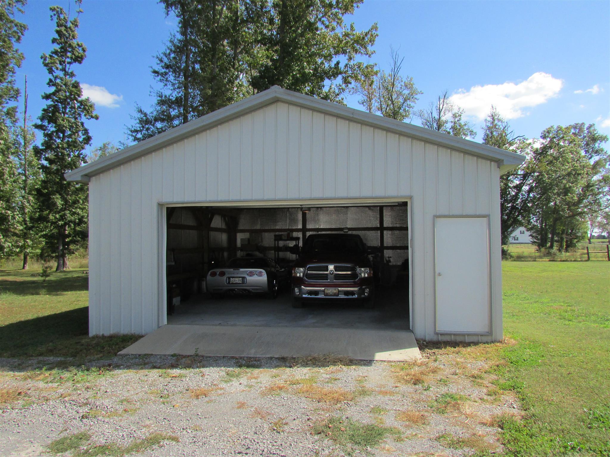 94 Ferrells Loop Road Manchester, TN 37355 - Photo 14 of 17 a view of a car garage