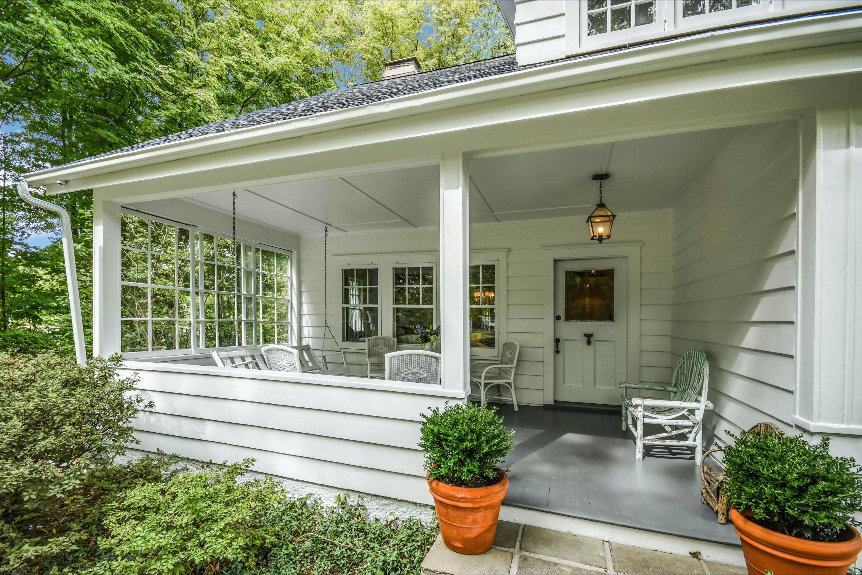 37 Locust Hill Road Darien, CT 06820 - Photo 3 of 36 010-361155-DSC_6917_HDR