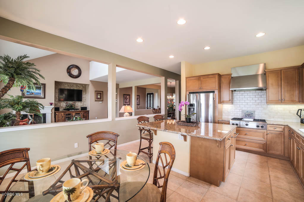 3789 Horizon Ridge Court Simi Valley, CA 93063 - Photo 13 of 41 #13- 3789 Horizon Ridge Ct