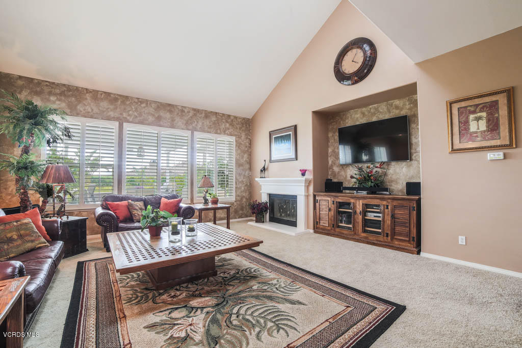 3789 Horizon Ridge Court Simi Valley, CA 93063 - Photo 7 of 41 #6- 3789 Horizon Ridge Ct