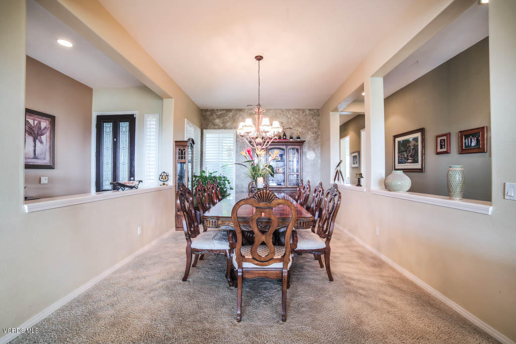 3789 Horizon Ridge Court Simi Valley, CA 93063 - Photo 9 of 41 #9- 3789 Horizon Ridge Ct -