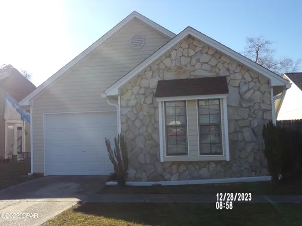 $1,795 | 5320 Garden Cove Road, Panama City, FL 32404