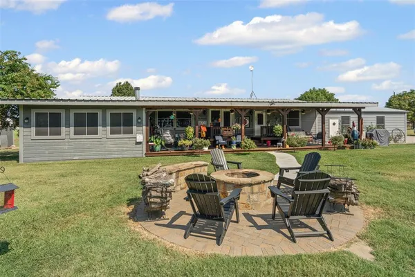 $850,000 | 1465 County Road 3690, Paradise, TX 76073