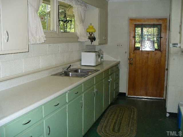 5333 Russell Road Durham, NC 27712 - Photo 12 of 15 Kitchen