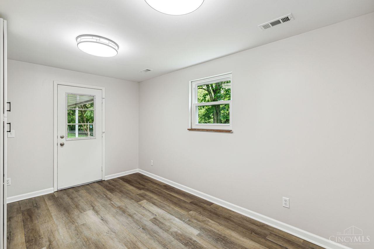 271 Anderson Ferry Road Cincinnati, OH 45238 - Photo 28 of 36 Gallery Image 28
