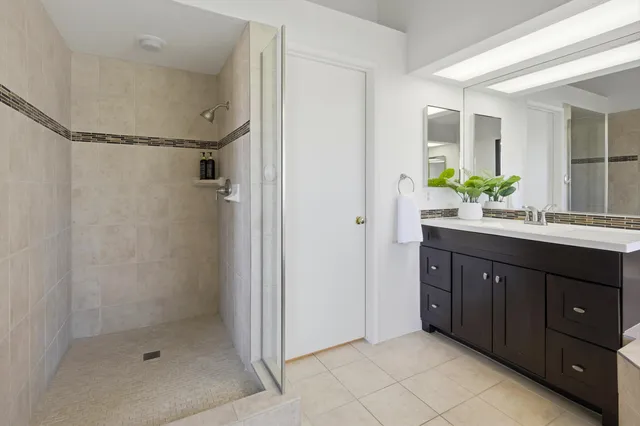 $489,000 | 217 Desert Falls Circle, Palm Desert, CA 92211