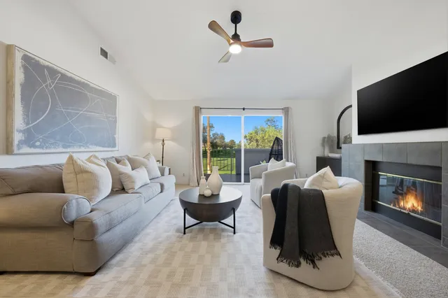 $489,000 | 217 Desert Falls Circle, Palm Desert, CA 92211