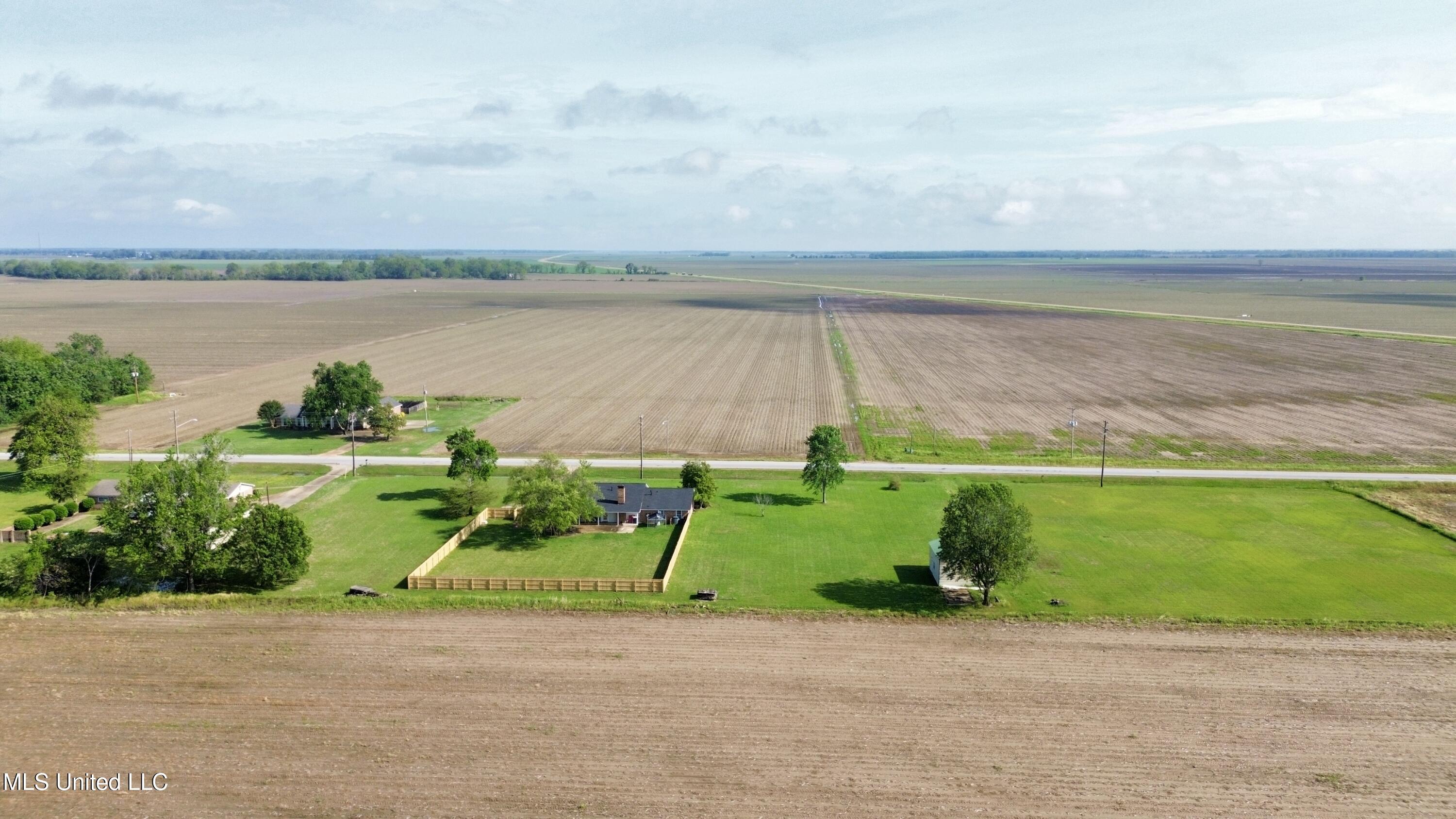 309 Bailey Road Hollandale, MS 38748 - Photo 4 of 39 dji_fly_20250422_123016_224_174552965074