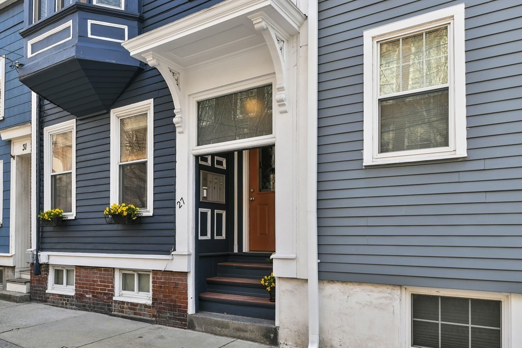 27 Walker Street, Unit 2 Boston, MA 02129 - Photo 15 of 17