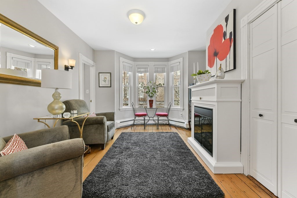 27 Walker Street, Unit 2 Boston, MA 02129 - Photo 4 of 17