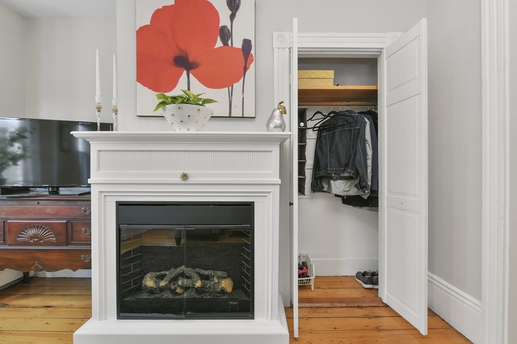 27 Walker Street, Unit 2 Boston, MA 02129 - Photo 5 of 17