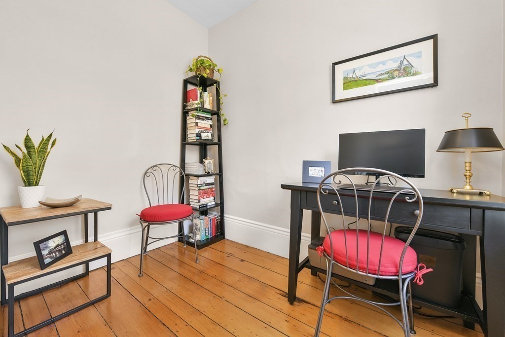 27 Walker Street, Unit 2 Boston, MA 02129 - Photo 6 of 17