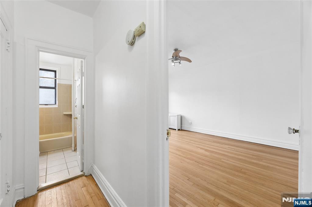 303 Hamilton Place, Unit C2 Hackensack, NJ 07601 - Photo 9 of 21