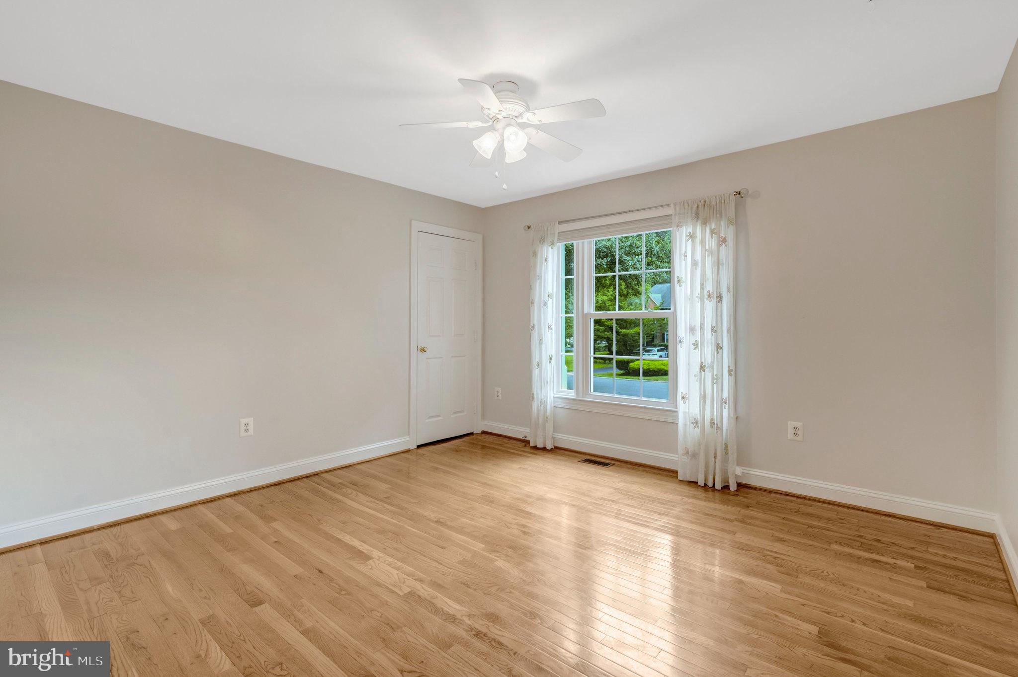 11181 Longwood Grove Drive Reston, VA 20194 - Photo 57 of 94 a view of an empty room with a window