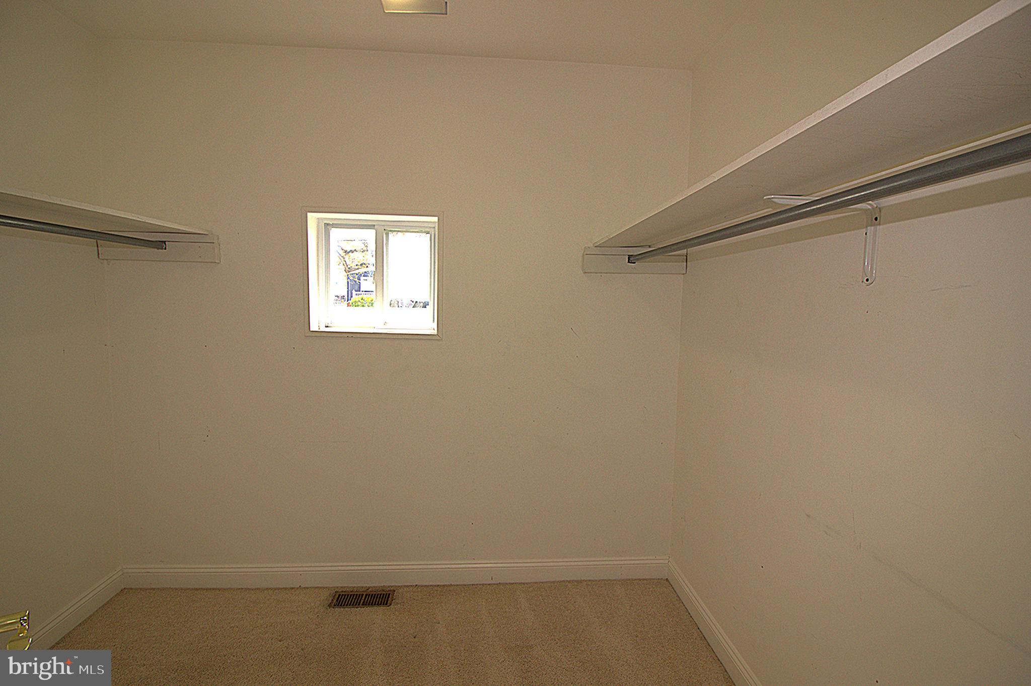 2919 Ritchie Avenue Baltimore, MD 21219 - Photo 12 of 23