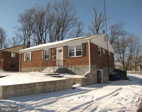 12004 Rocking Horse Road Rockville, MD 20852 - Photo 1 of 30 Drive way