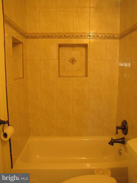 12004 Rocking Horse Road Rockville, MD 20852 - Photo 14 of 30 Bathroom #2