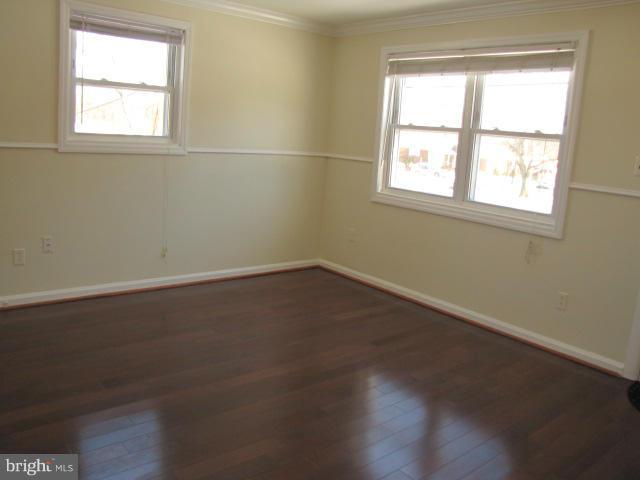 12004 Rocking Horse Road Rockville, MD 20852 - Photo 8 of 30 Living Room