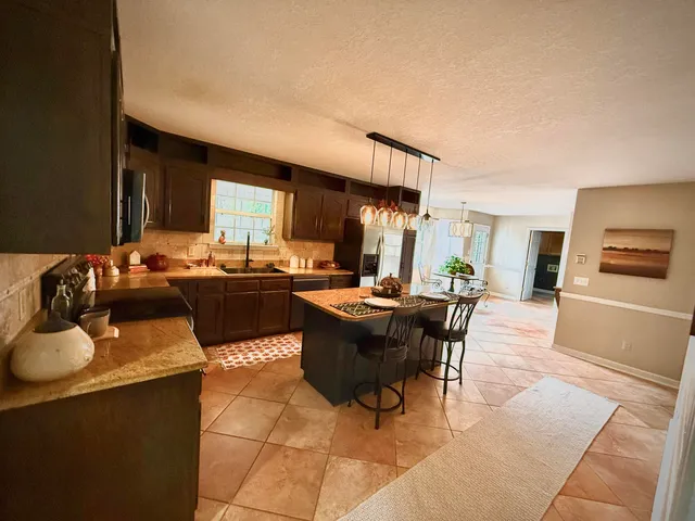 $575,900 | 6900 Snow View Lane, Ooltewah, TN 37363