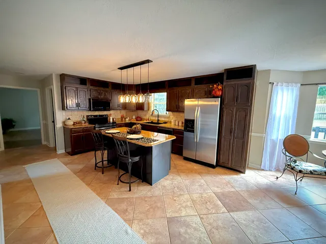 $575,900 | 6900 Snow View Lane, Ooltewah, TN 37363