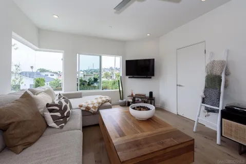 $1,299,000 | 3148 Emerson Street, San Diego, CA 92106