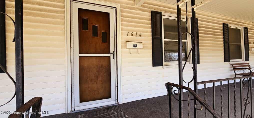 1614 Price Street Scranton, PA 18504 - Photo 1 of 15 20250401_125048