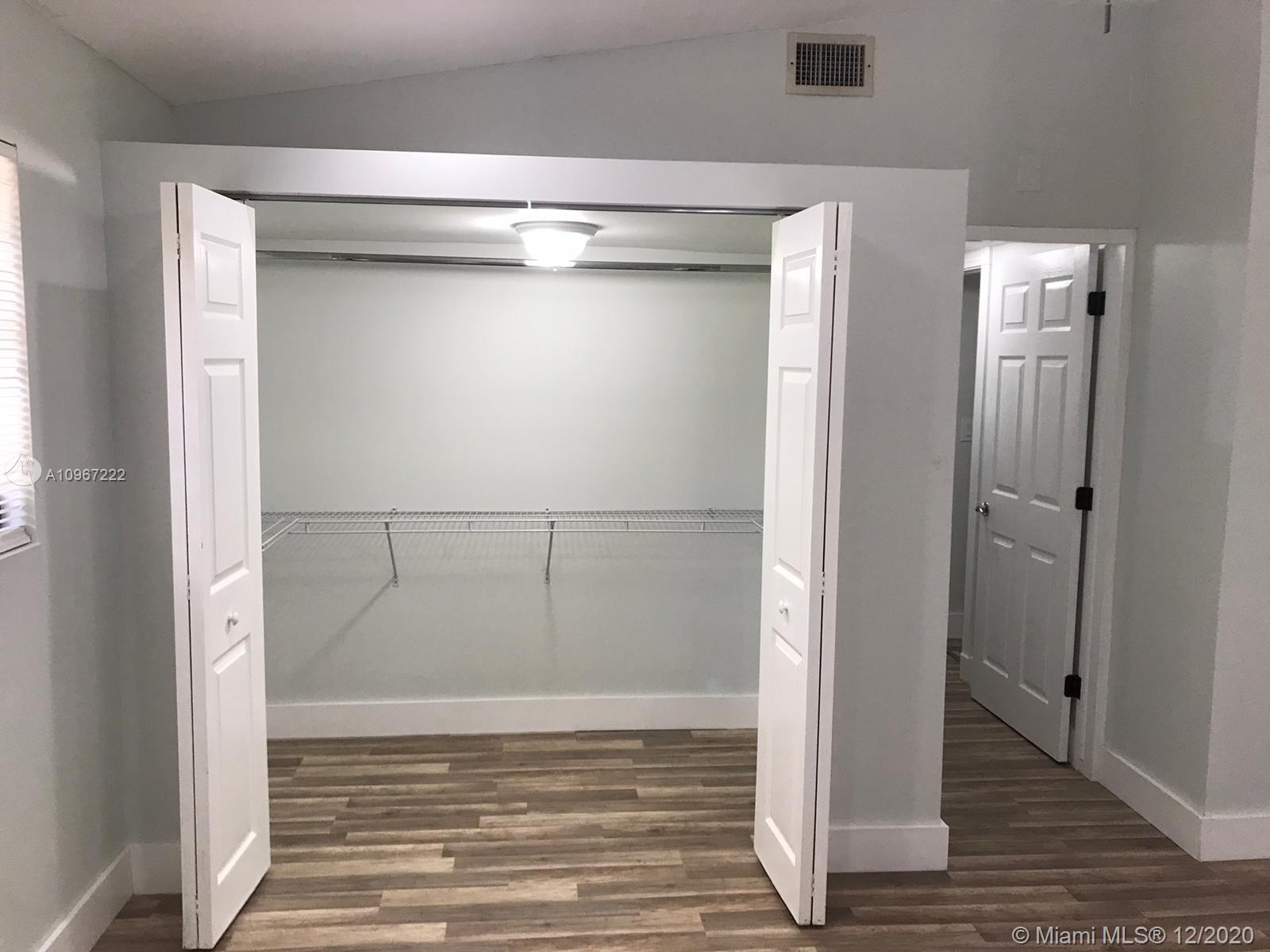 2818 Southwest 13th Court Fort Lauderdale, FL 33312 - Photo 15 of 40