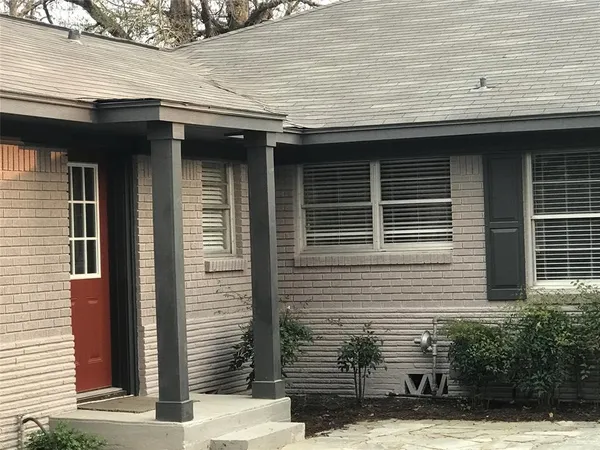 $700 | 100 West Madison Street, Unit A, Trinity, TX 75862