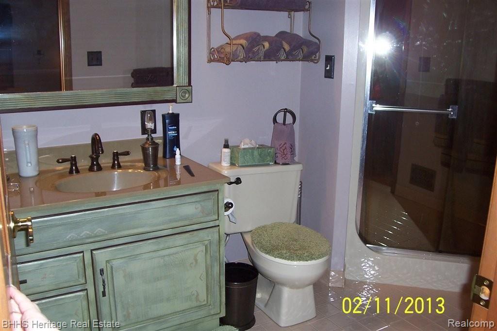 5916 Mason Road Fowlerville, MI 48836 - Photo 18 of 25 Master Bath