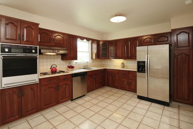 3220 Mt Holyoke Road Columbus, OH 43221 - Photo 11 of 39