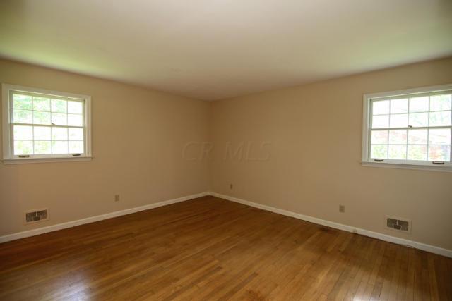 3220 Mt Holyoke Road Columbus, OH 43221 - Photo 13 of 39