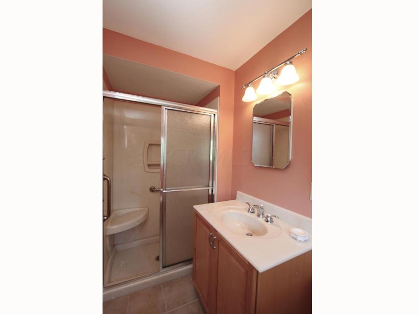 3220 Mt Holyoke Road Columbus, OH 43221 - Photo 15 of 39