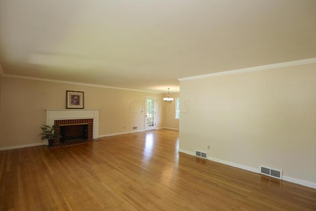 3220 Mt Holyoke Road Columbus, OH 43221 - Photo 2 of 39
