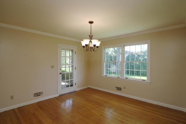 3220 Mt Holyoke Road Columbus, OH 43221 - Photo 6 of 39