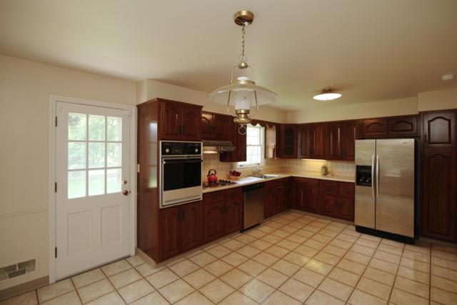 3220 Mt Holyoke Road Columbus, OH 43221 - Photo 9 of 39
