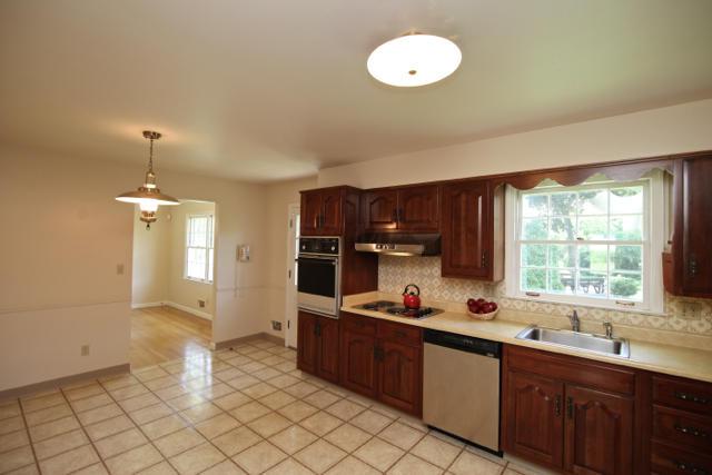 3220 Mt Holyoke Road Columbus, OH 43221 - Photo 10 of 39